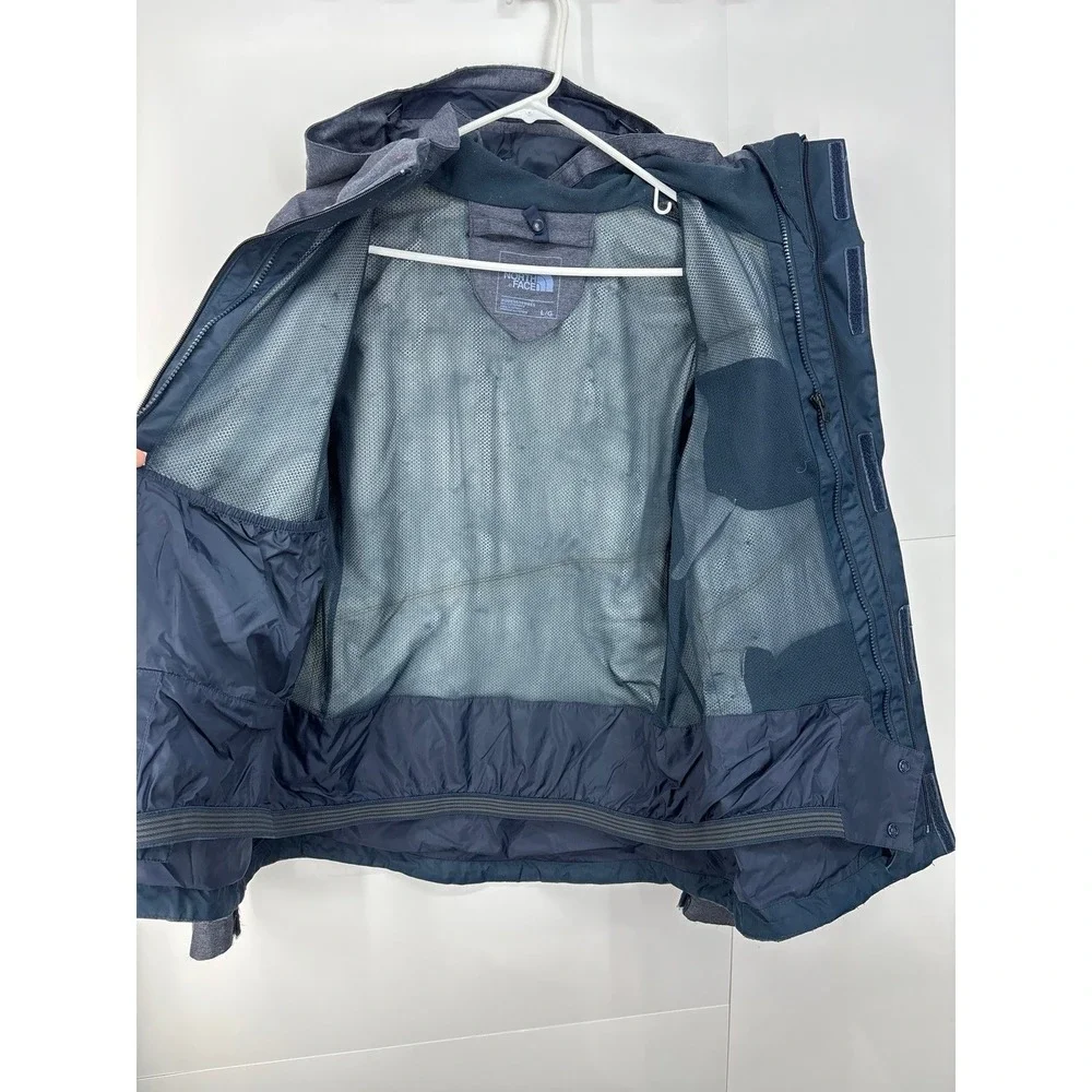 The North Face Helata Triclimate Blue/Gray Winter Jacket (women's large) - Picture 5 of 9